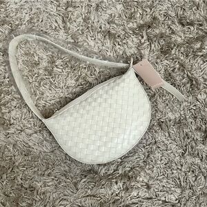White woven bag